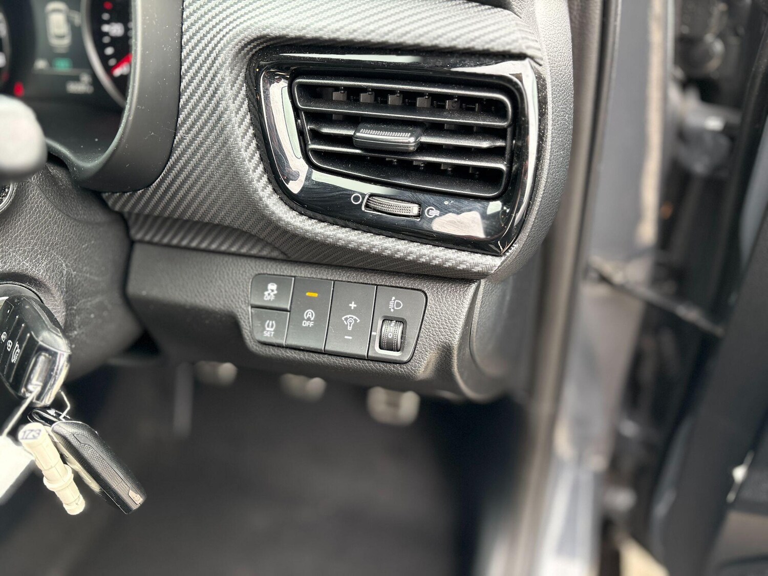 Used Kia Stonic for sale - 77909593: Photo 16