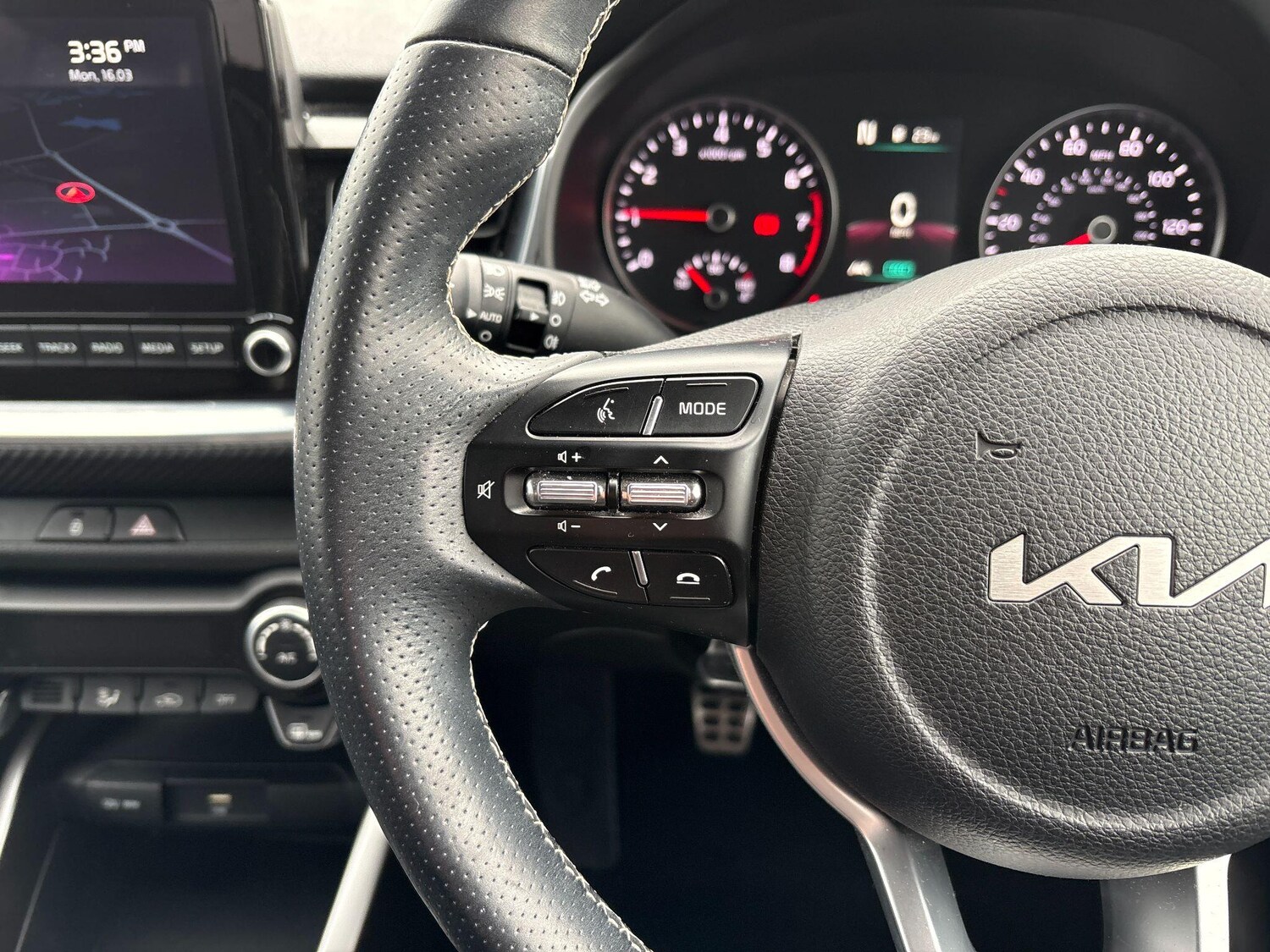 Used Kia Stonic for sale - 77909593: Photo 27