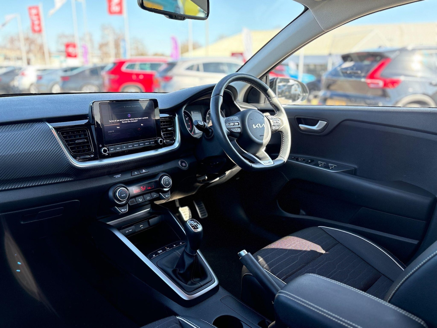 Used Kia Stonic 2022 for sale - 77940300: Photo 10