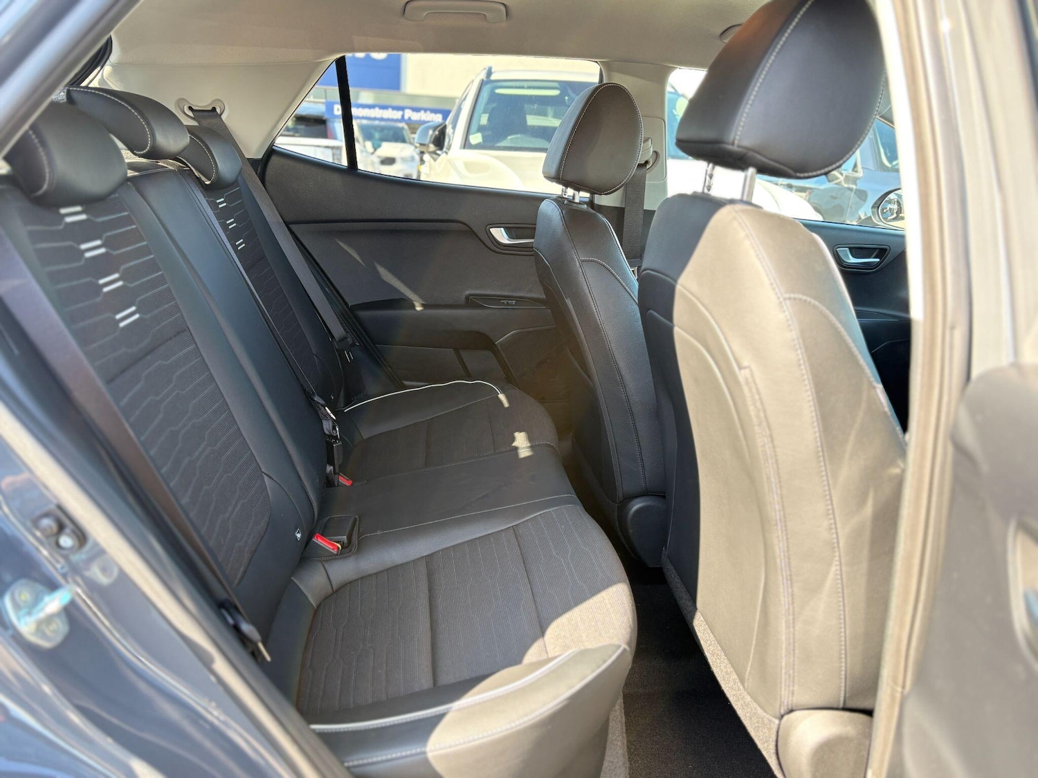 Used Kia Stonic 2022 for sale - 77940300: Photo 13