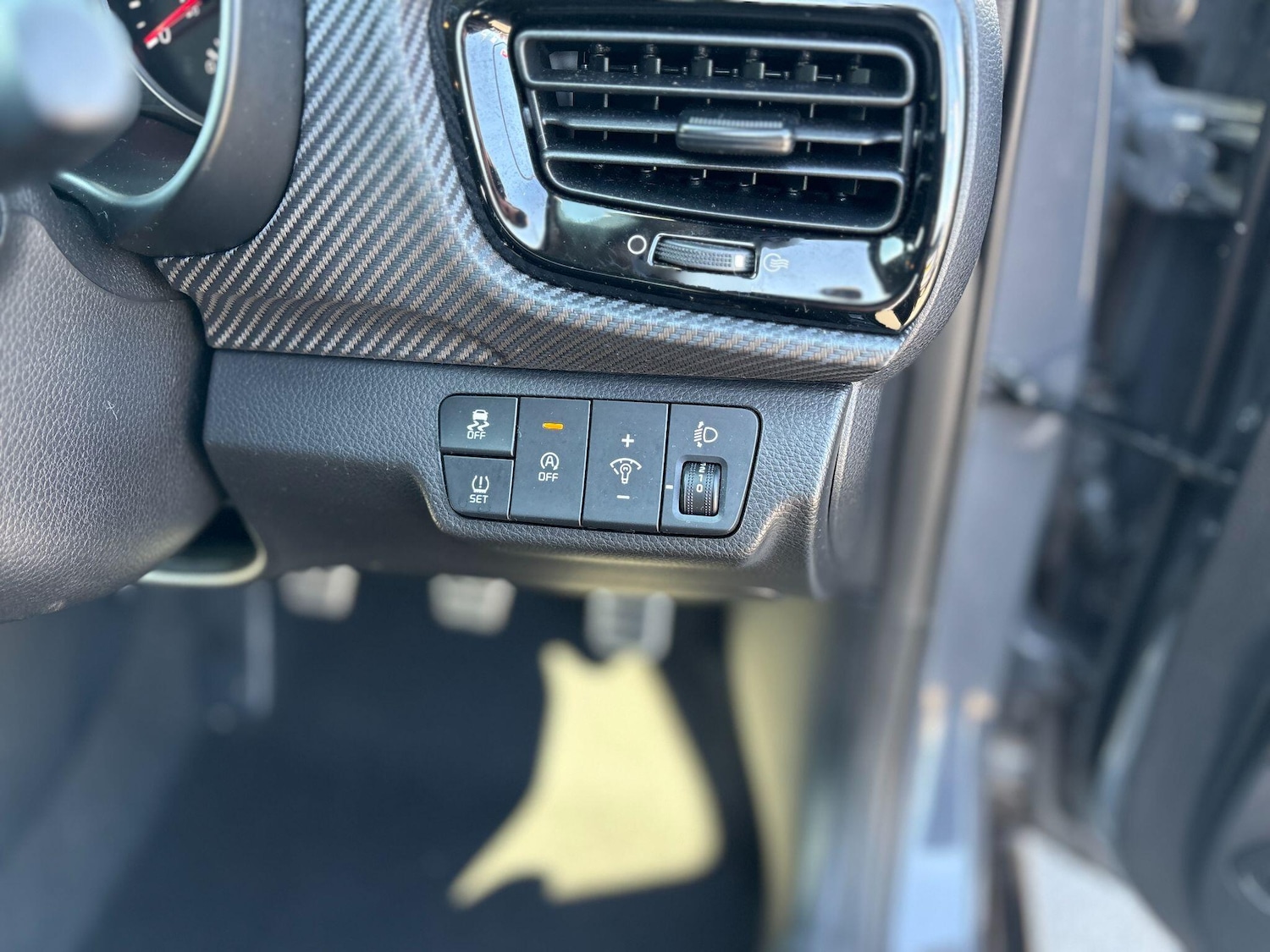 Used Kia Stonic 2022 for sale - 77940300: Photo 16