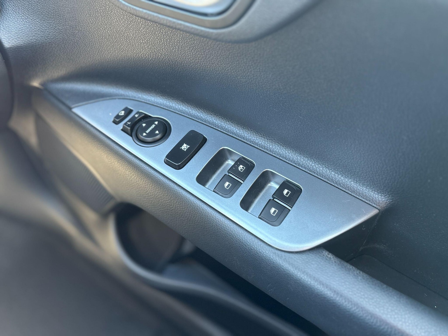 Used Kia Stonic 2022 for sale - 77940300: Photo 18