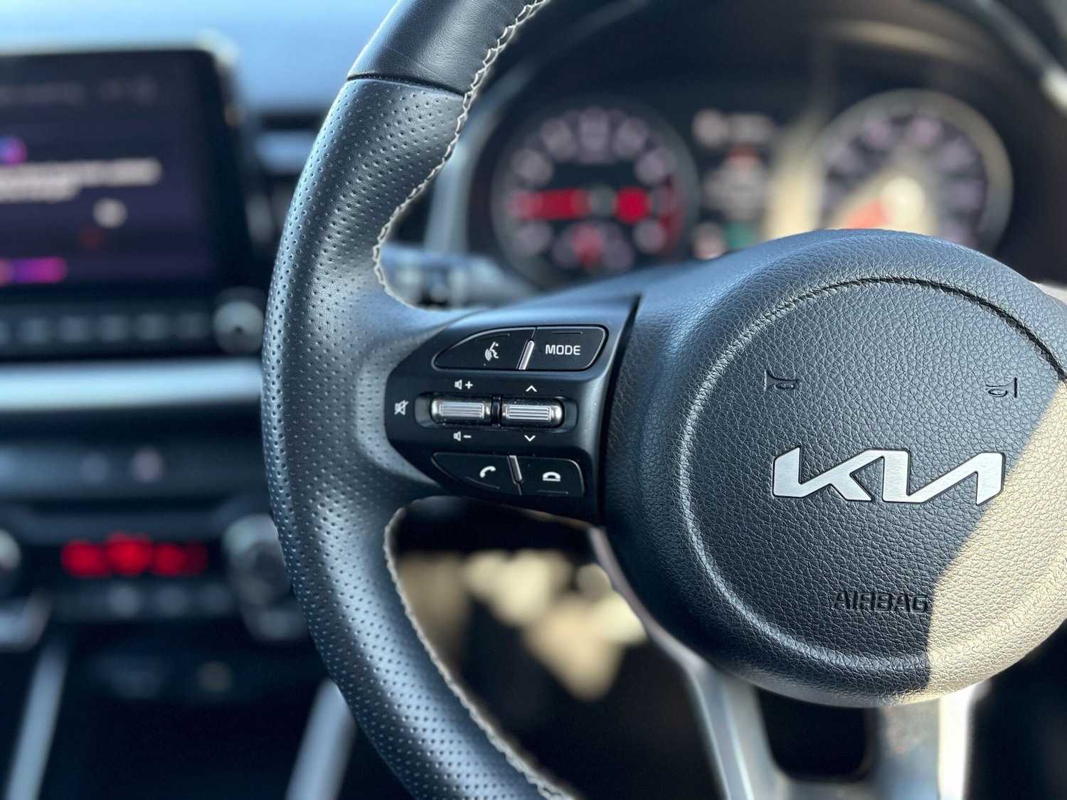 Used Kia Stonic 2022 for sale - 77940300: Photo 29