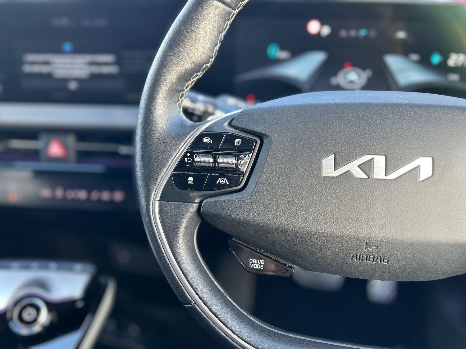 Used Kia EV6 2023 for sale - 77278648: Photo 25