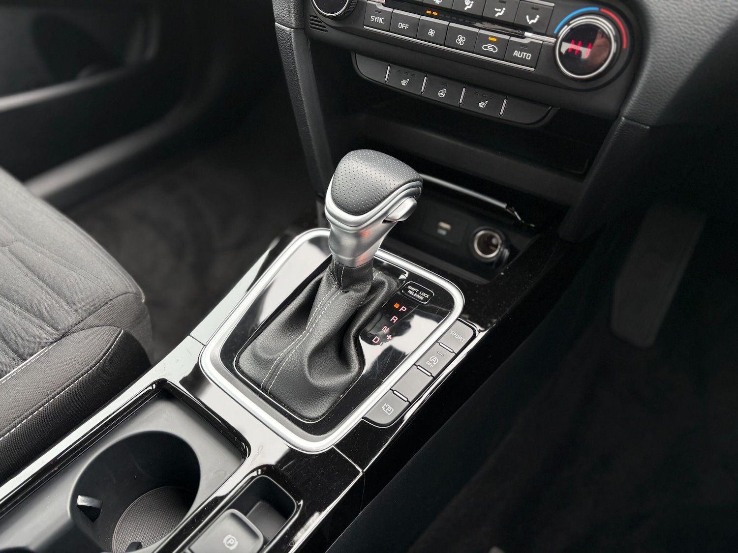 Used Kia Ceed for sale - 77809107: Photo 9