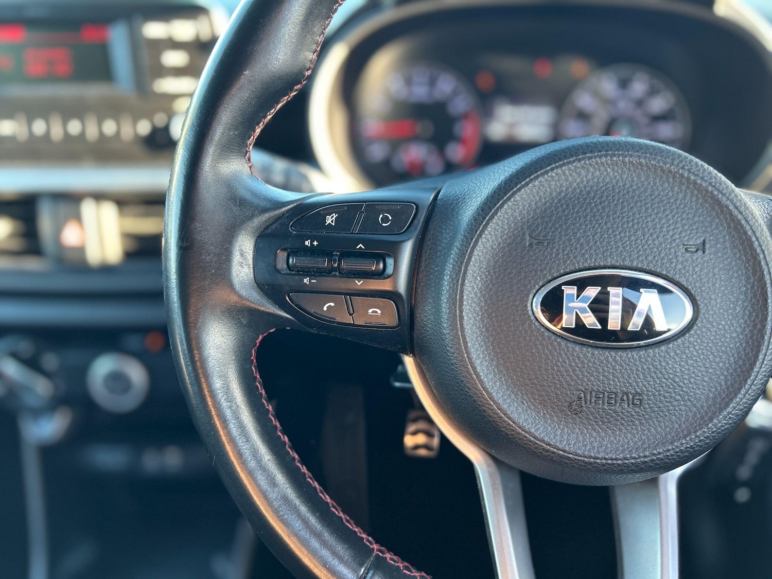 Used Kia Picanto 2018 for sale - 76337423: Photo 19