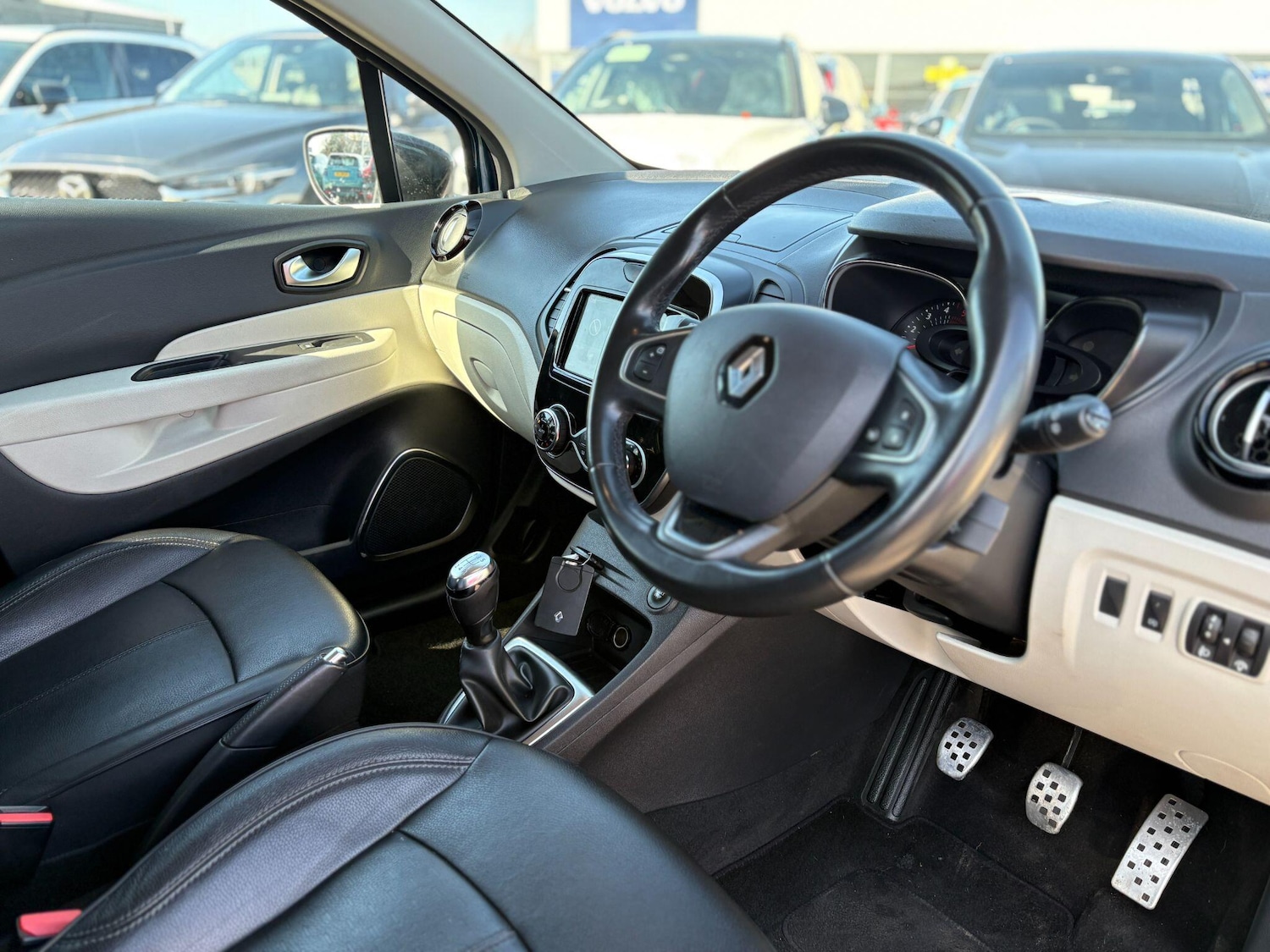 Used Renault Captur 2019 for sale - 77940324: Photo 12