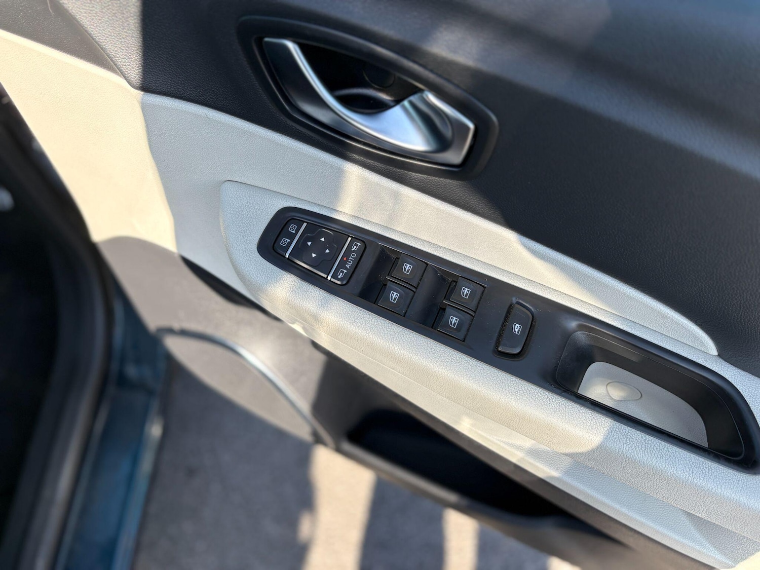 Used Renault Captur 2019 for sale - 77940324: Photo 15