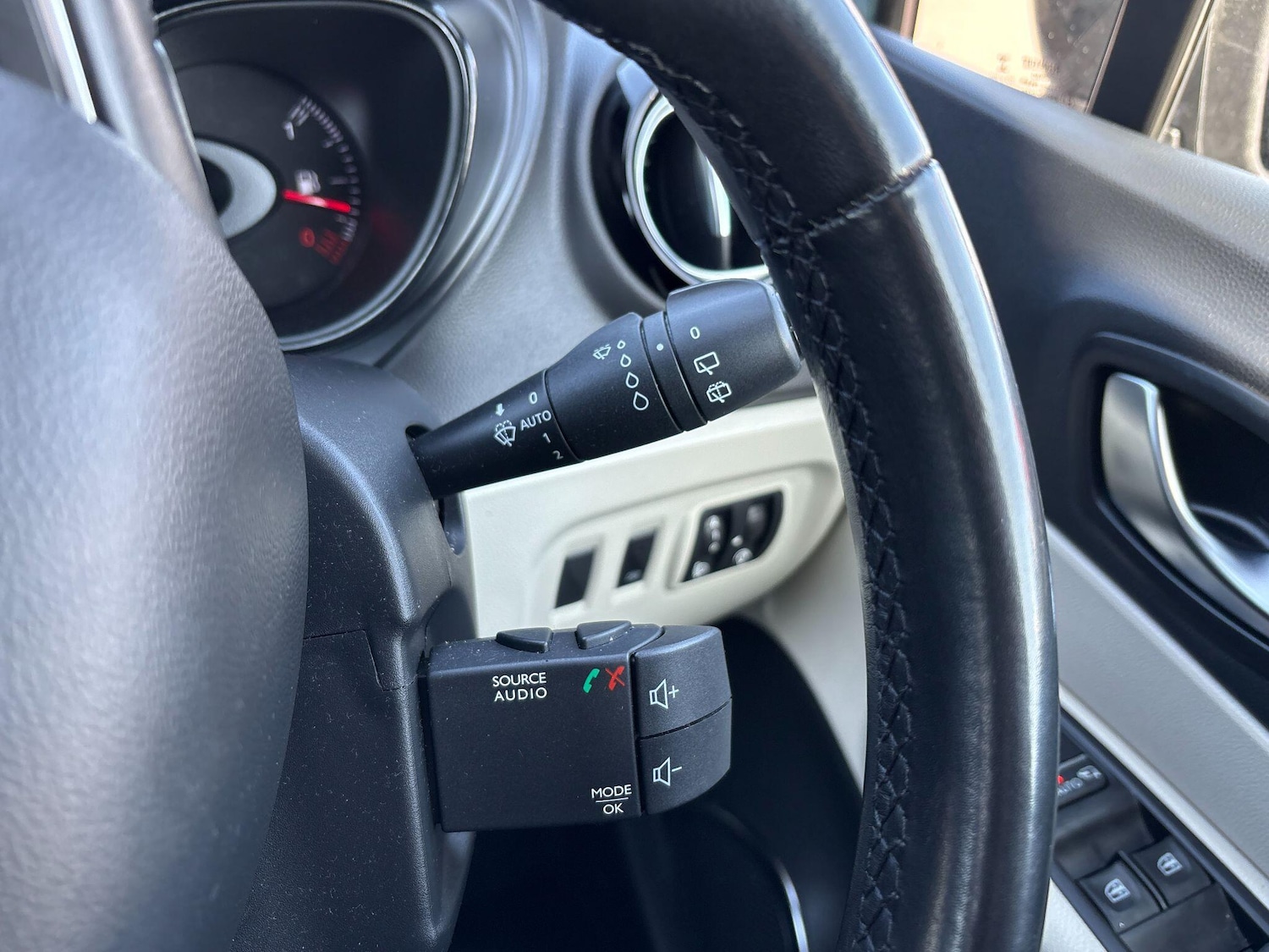 Used Renault Captur 2019 for sale - 77940324: Photo 24