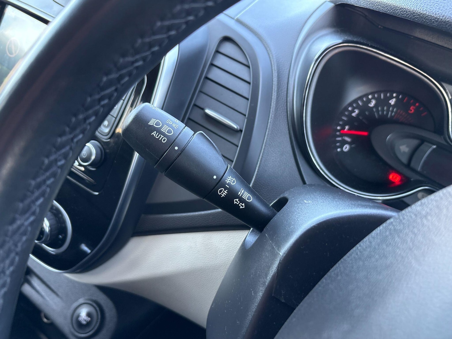 Used Renault Captur 2019 for sale - 77940324: Photo 26