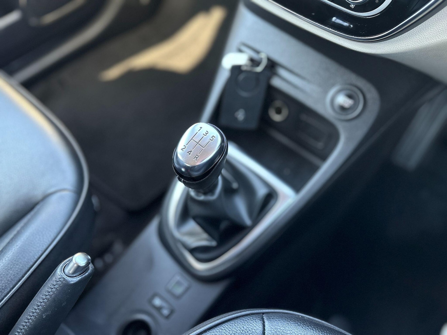 Used Renault Captur 2019 for sale - 77940324: Photo 9