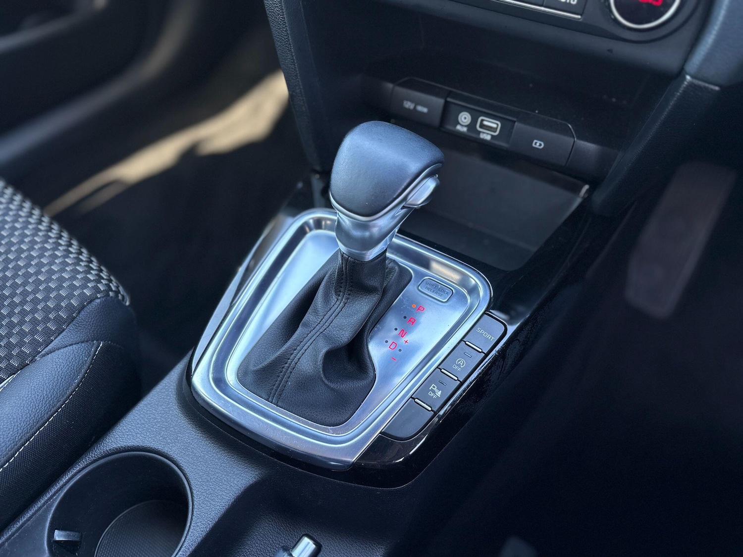 Used Kia Ceed 2019 for sale - 77940412: Photo 9