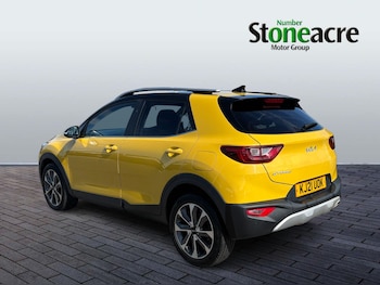 Used Kia Stonic 2021 for sale - 78231604: Photo