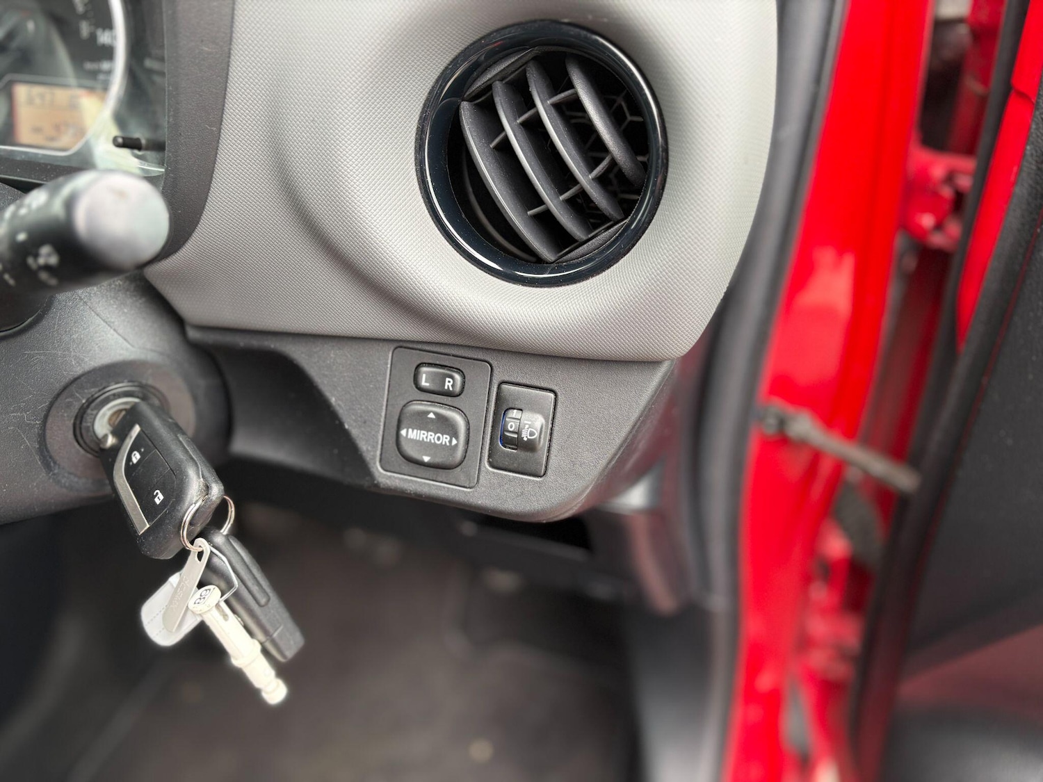 Used Toyota Yaris for sale - 78136005: Photo 15