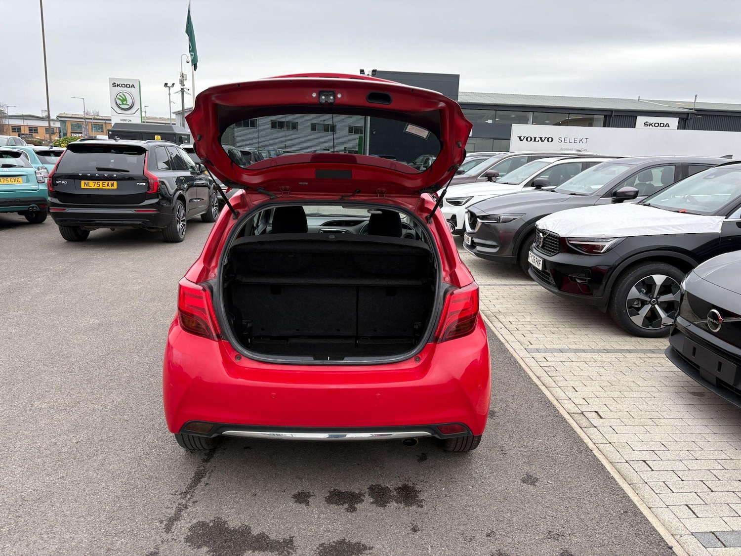 Used Toyota Yaris for sale - 78136005: Photo 21