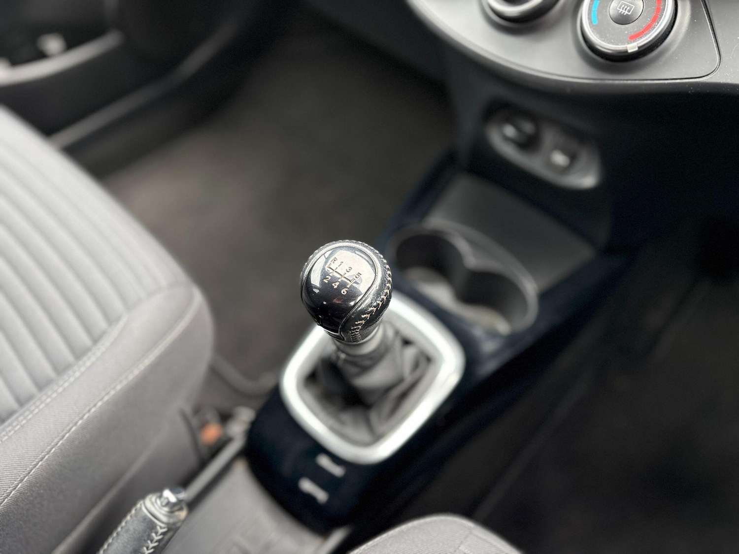 Used Toyota Yaris for sale - 78136005: Photo 9