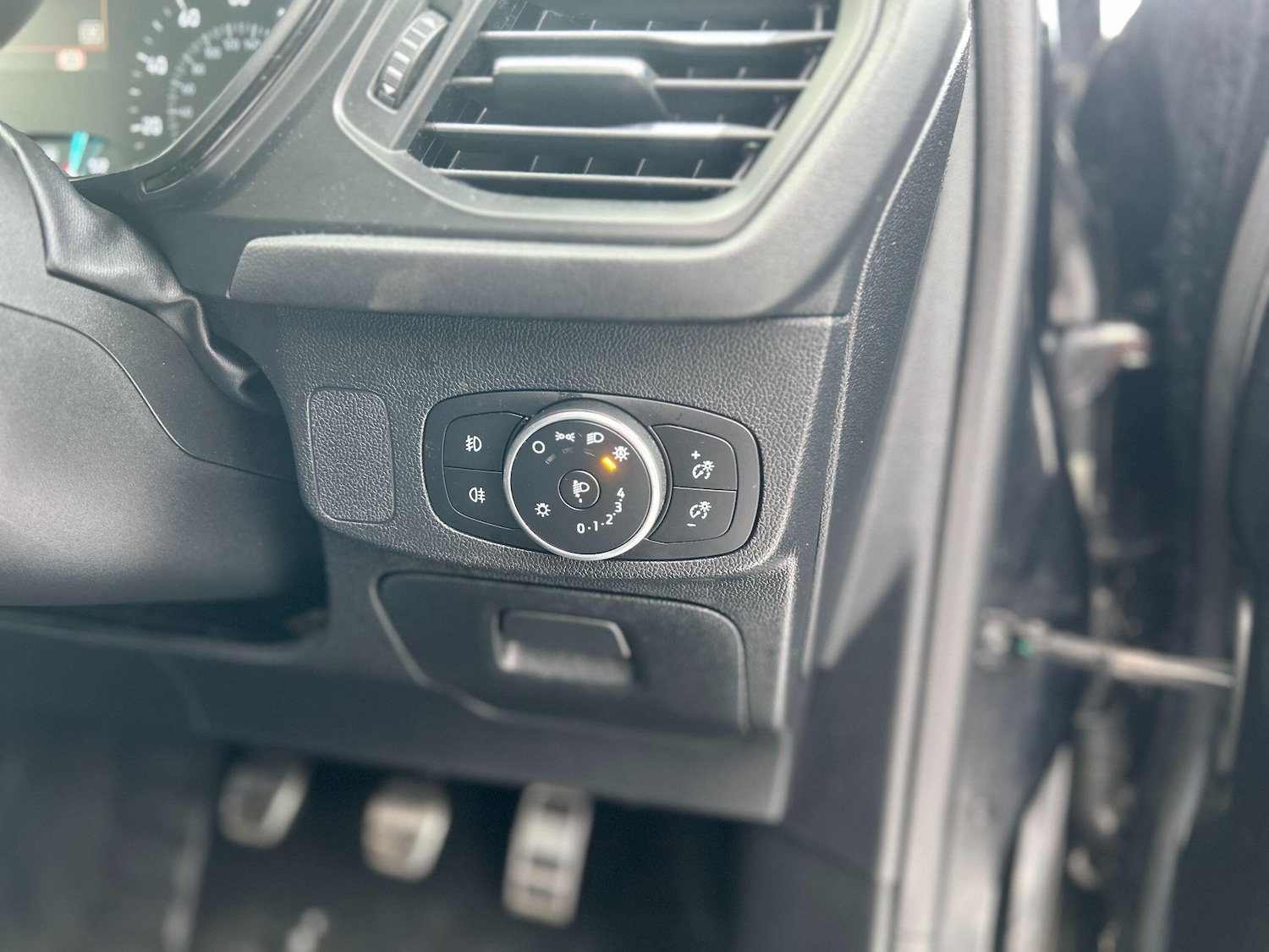 Used Ford Focus 2019 for sale - 77131129: Photo 15