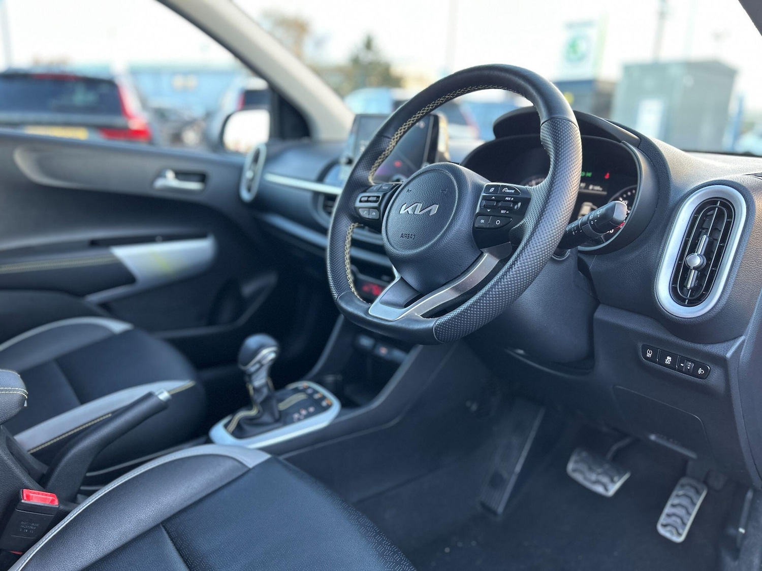 Used Kia Picanto 2022 for sale - 76976240: Photo 12