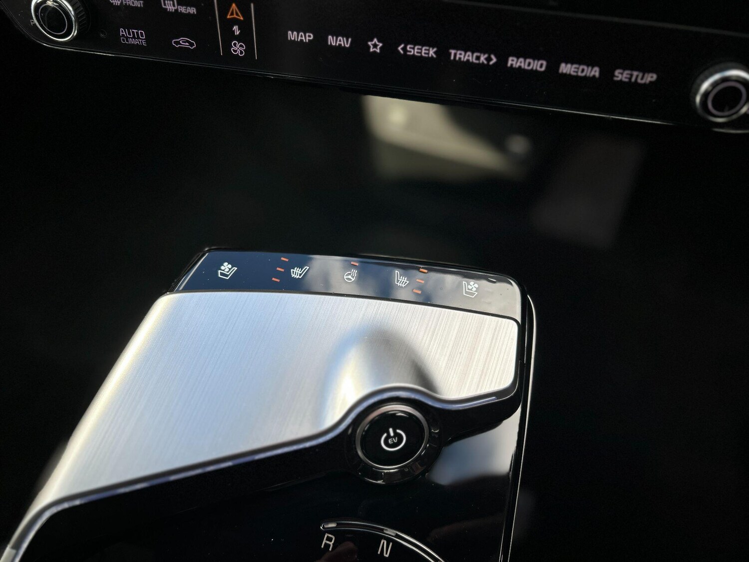 Used Kia EV6 2023 for sale - 76408343: Photo 24