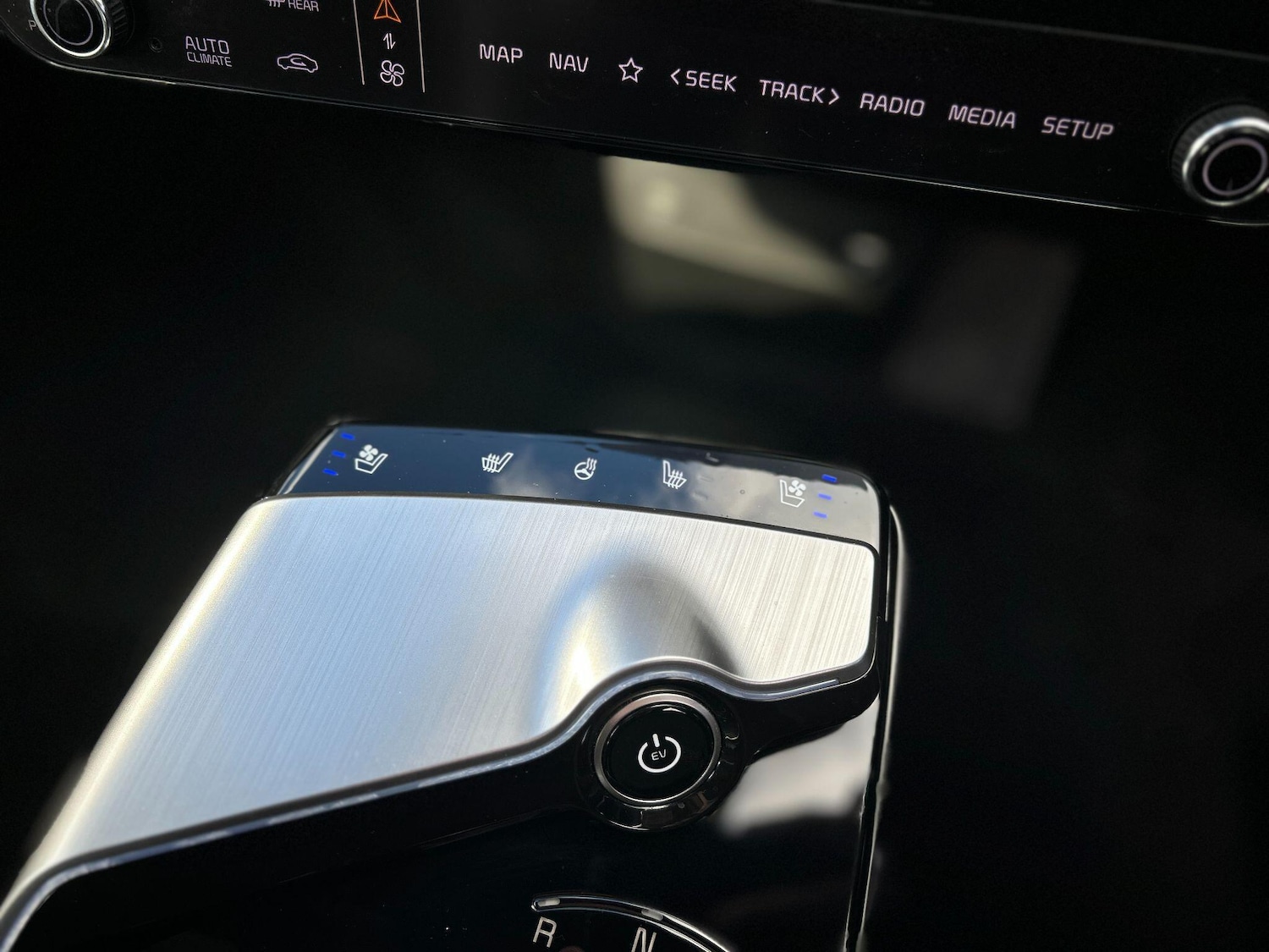 Used Kia EV6 2023 for sale - 76408343: Photo 25