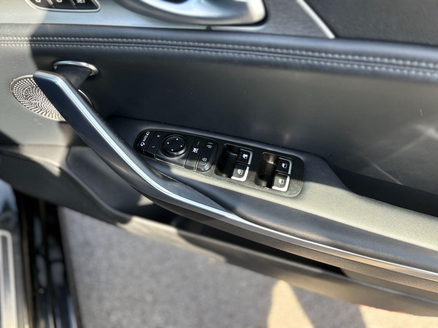 Used Kia Stinger 2018 for sale - 78171044: Photo 22
