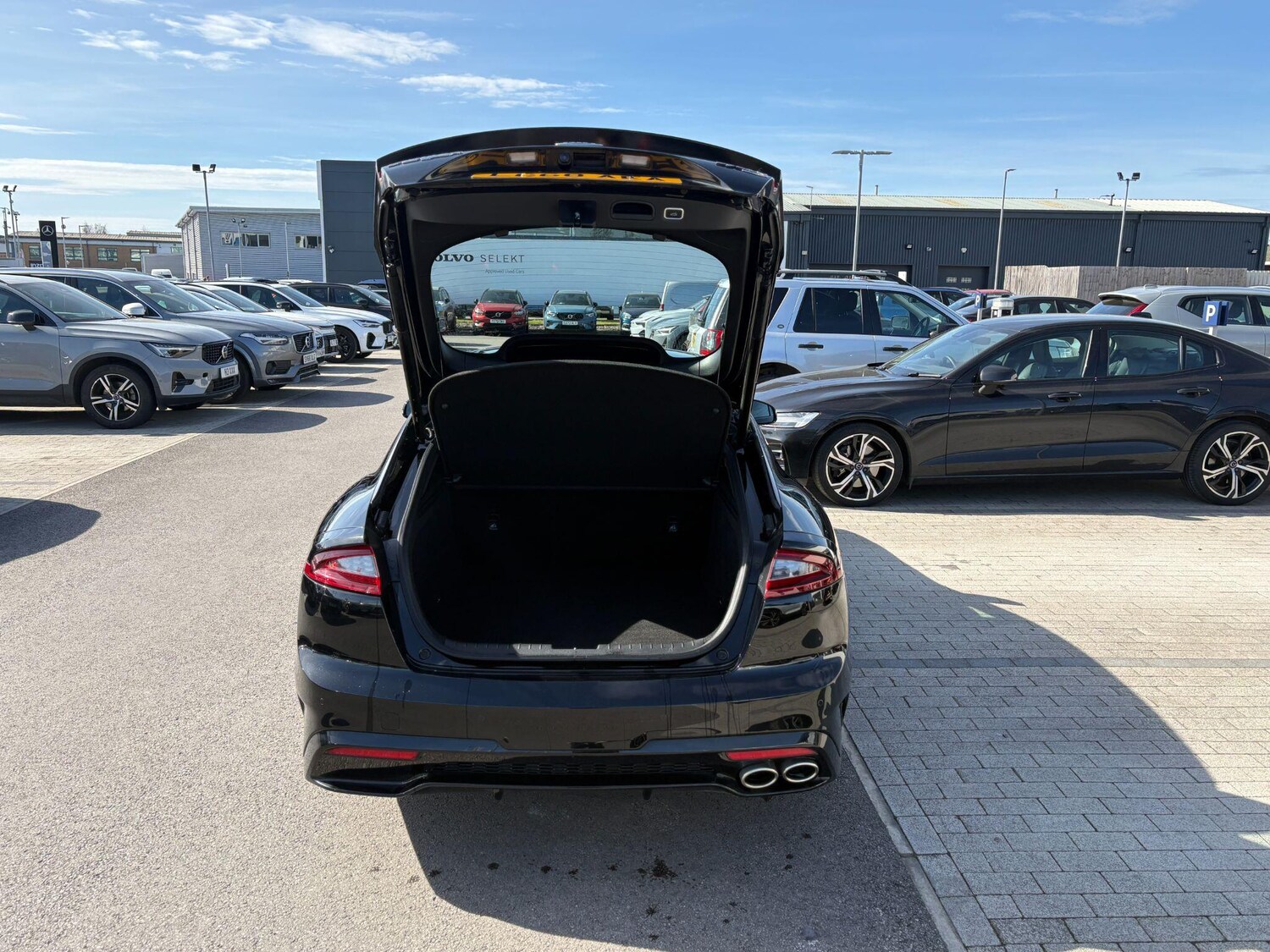 Used Kia Stinger 2018 for sale - 78171044: Photo 9