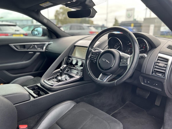 Used Jaguar F-Type 2019 for sale - 76307744: Photo 10