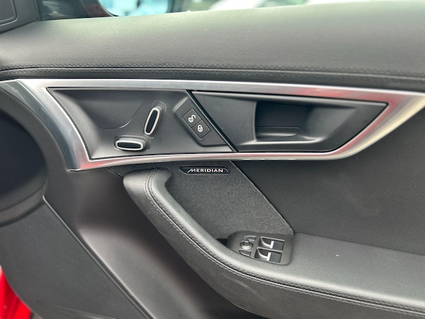 Used Jaguar F-Type 2019 for sale - 76307744: Photo 16