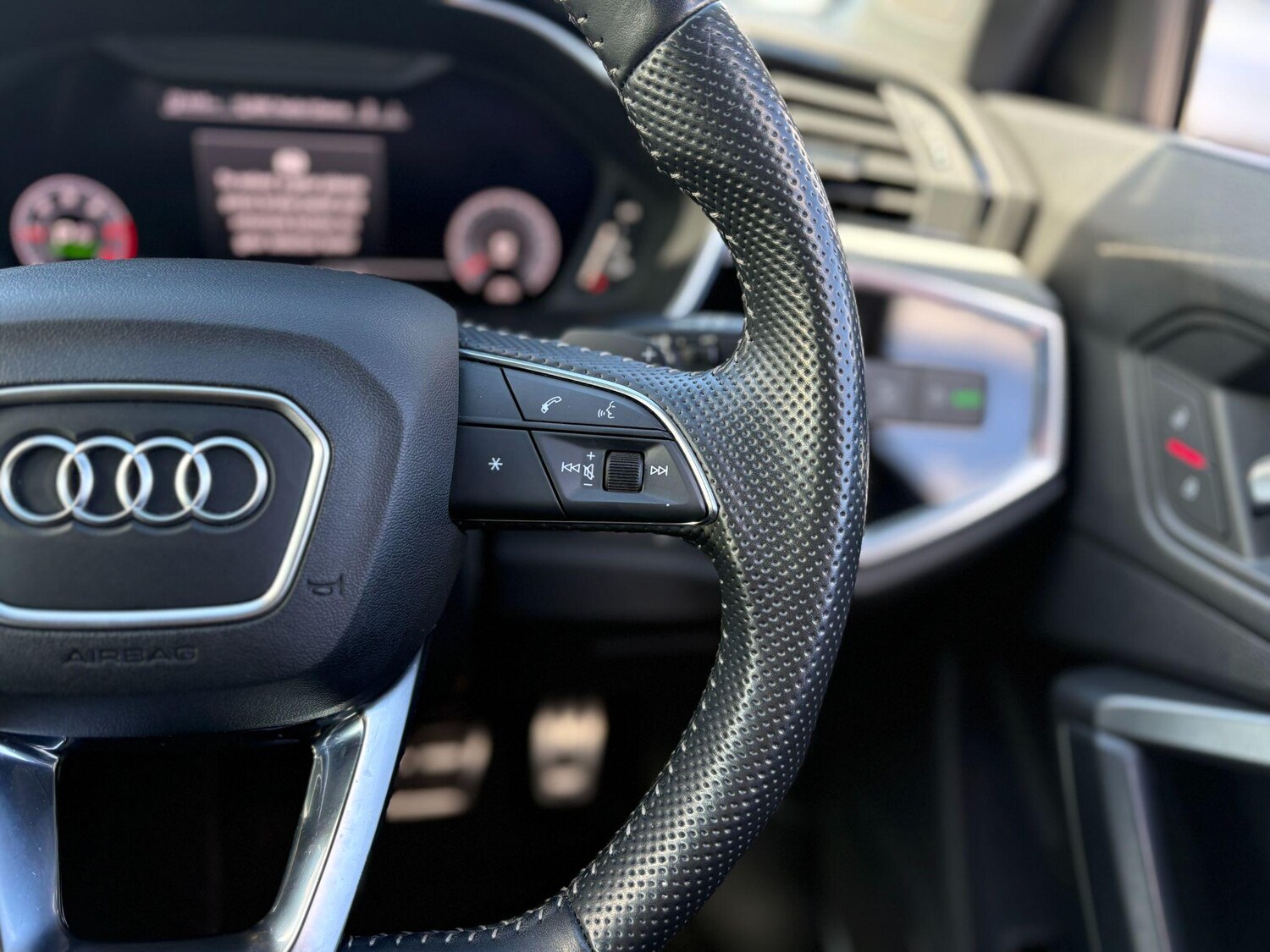 Used Audi Q3 2020 for sale - 78171164: Photo 33