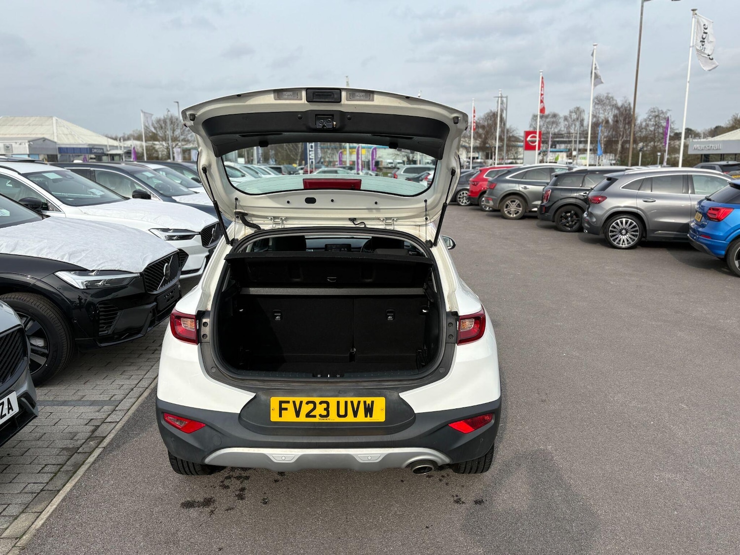 Used Kia Stonic 2023 for sale - 78046681: Photo 6