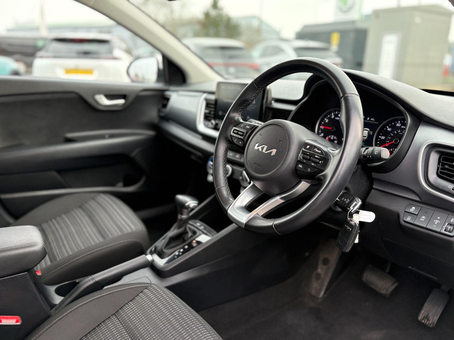 Used Kia Stonic 2023 for sale - 78047030: Photo 12