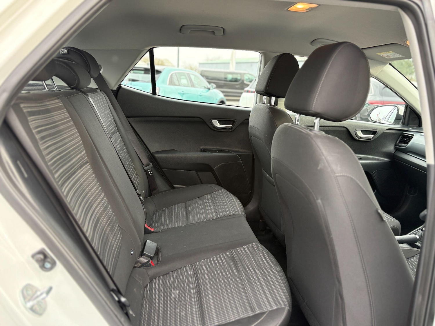 Used Kia Stonic 2023 for sale - 78047030: Photo 15