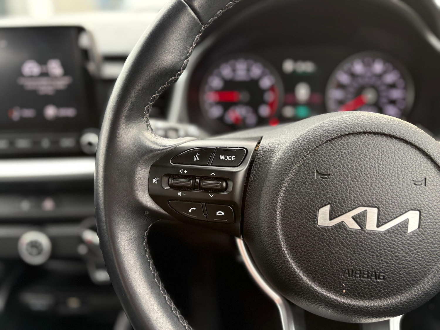 Used Kia Stonic 2023 for sale - 78047030: Photo 25