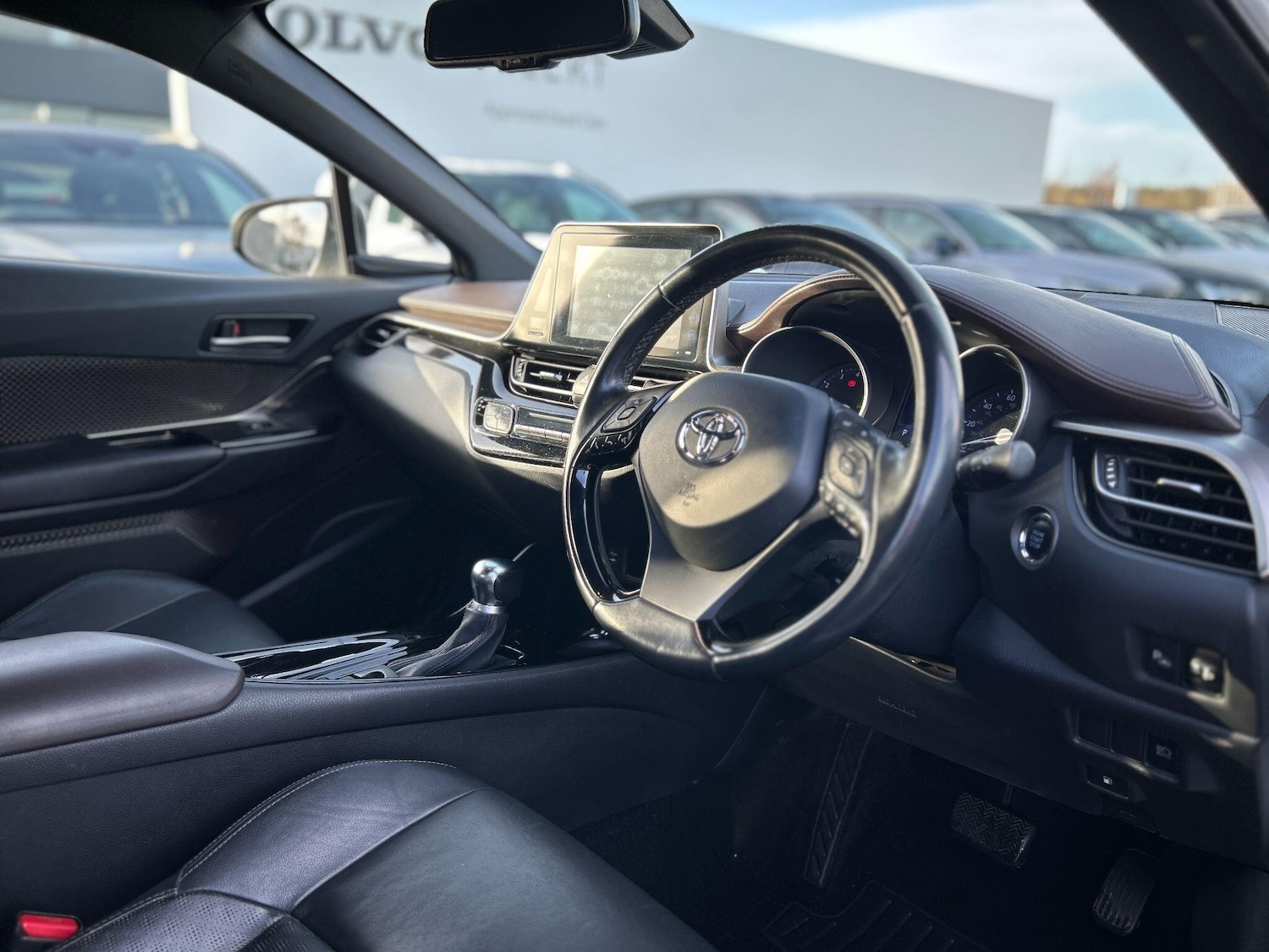 Used Toyota C-HR 2019 for sale - 76913131: Photo 10
