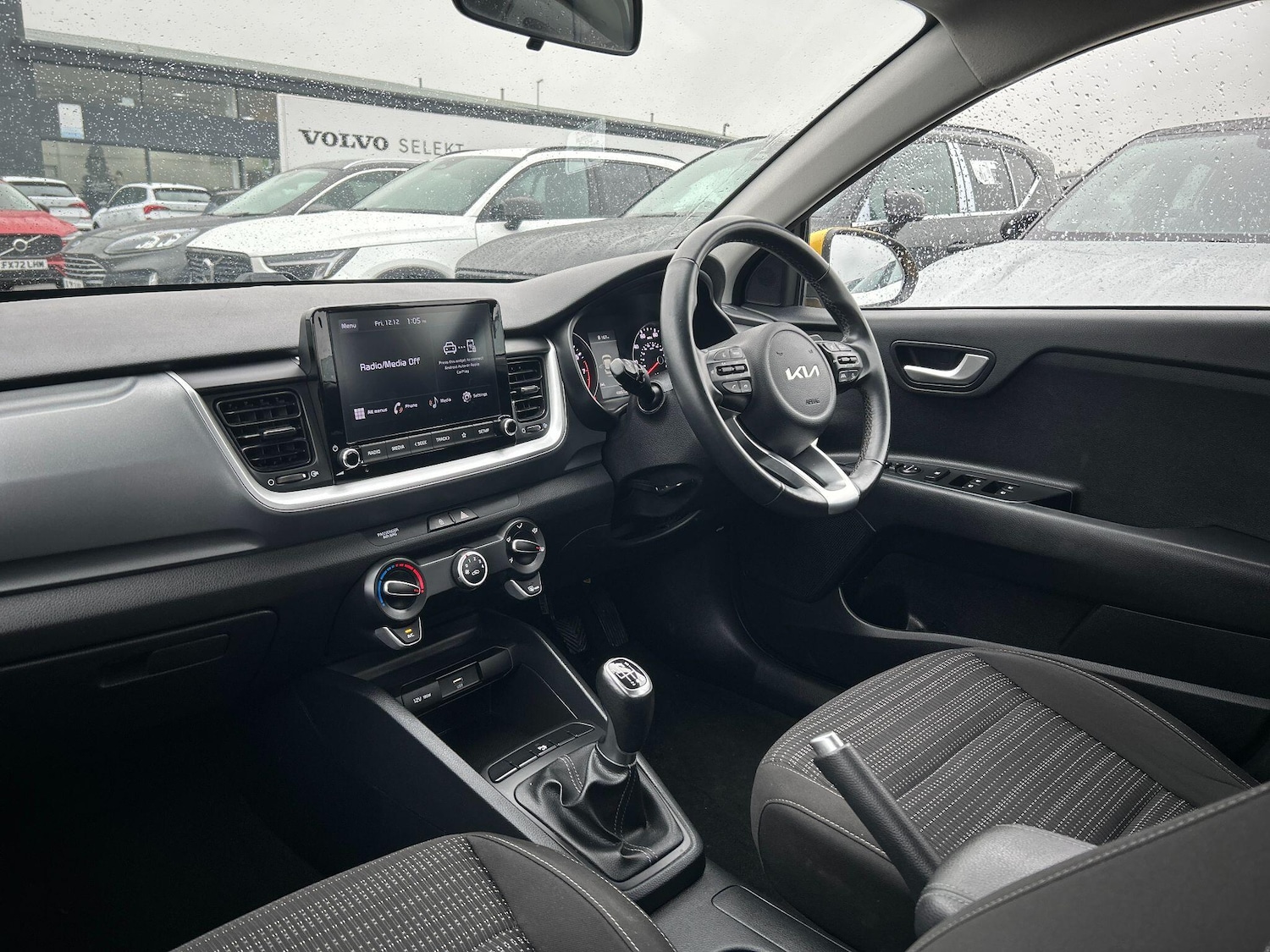 Used Kia Stonic 2022 for sale - 77057137: Photo 11