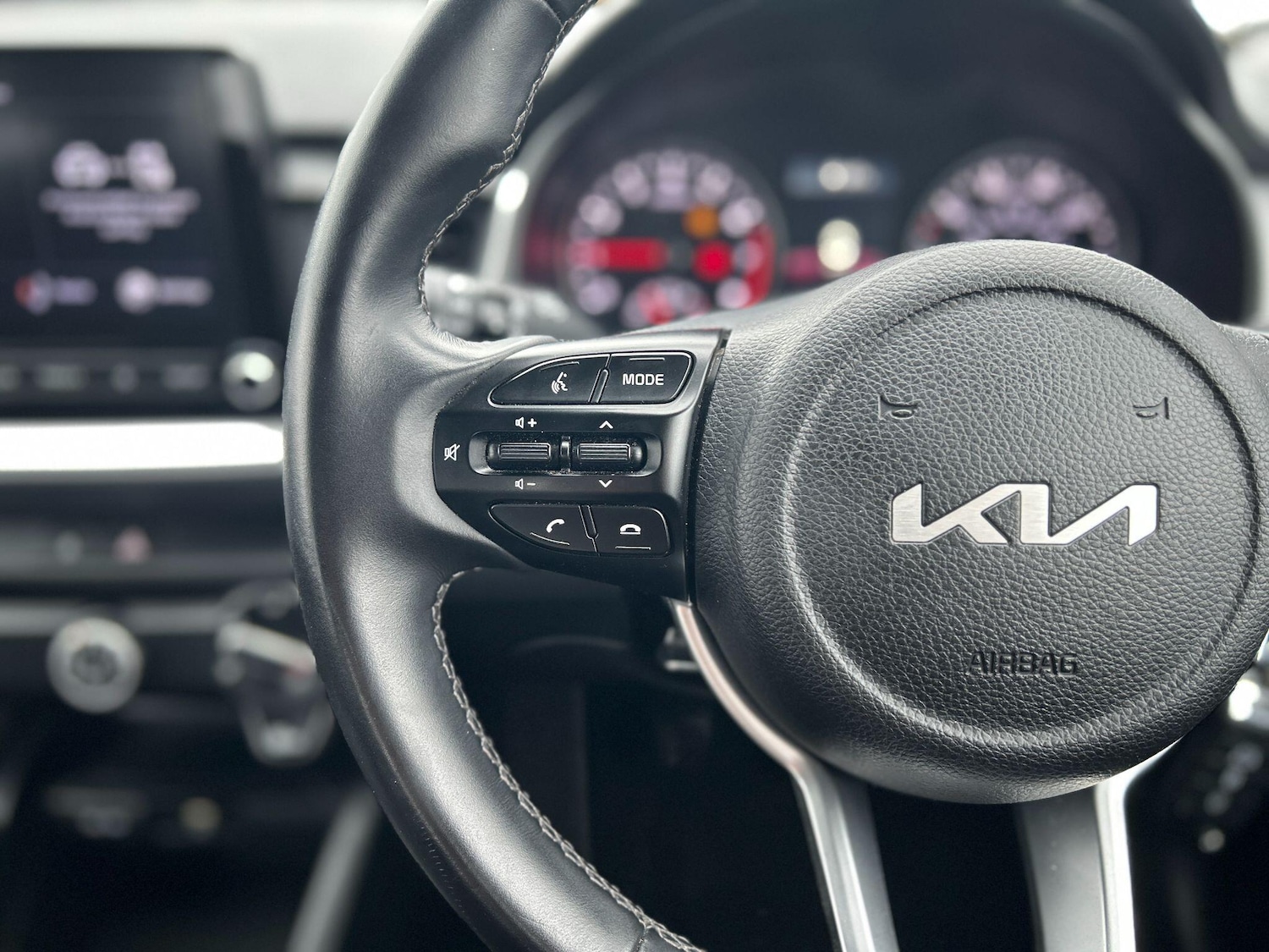 Used Kia Stonic 2022 for sale - 77057137: Photo 26