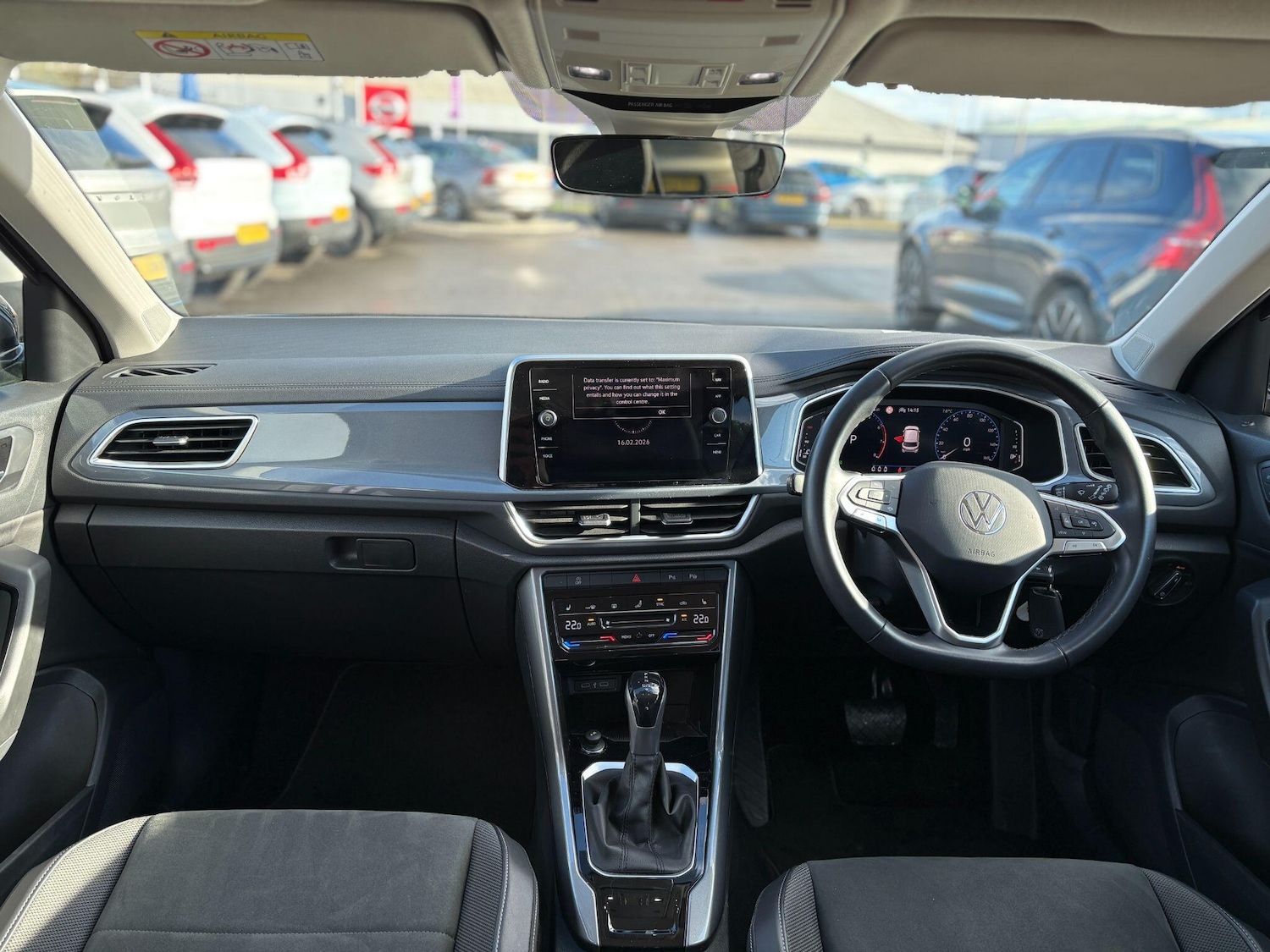 Used Volkswagen T-Roc 2023 for sale - 77586660: Photo 11