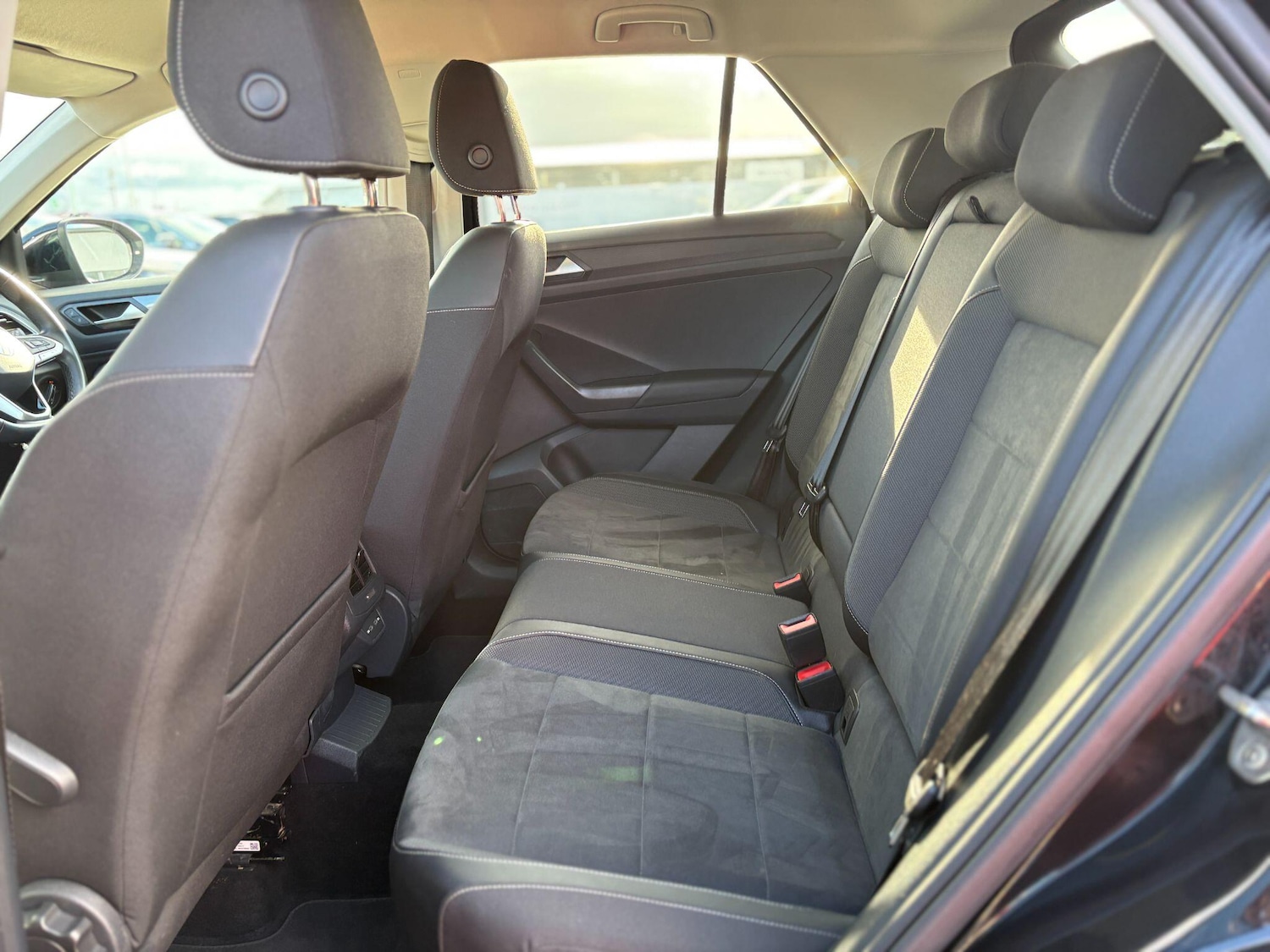 Used Volkswagen T-Roc 2023 for sale - 77586660: Photo 14