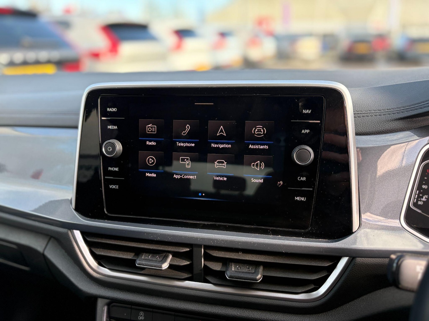 Used Volkswagen T-Roc 2023 for sale - 77586660: Photo 24