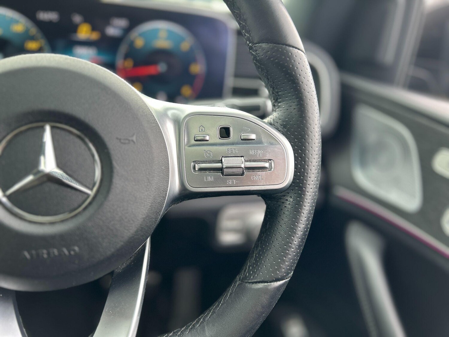 Used Mercedes-Benz GLE 2019 for sale - 76349017: Photo 31