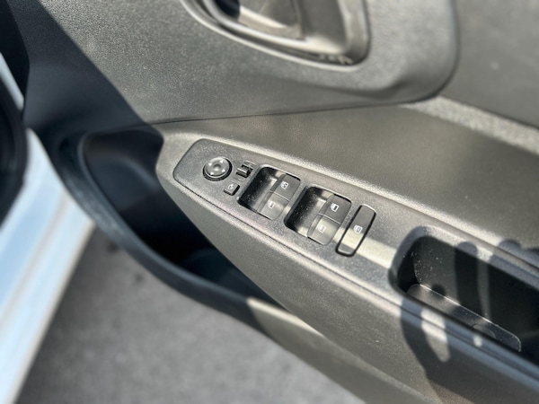 Used Hyundai i10 2024 for sale - 75520828: Photo 17