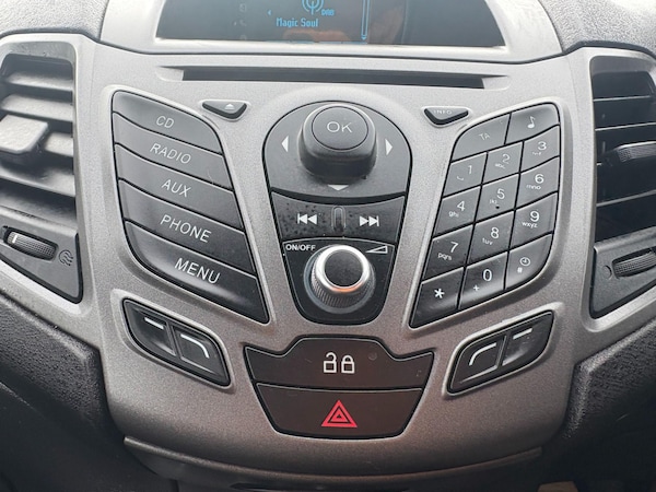 Used Ford Fiesta 2013 for sale - 76312701: Photo 19