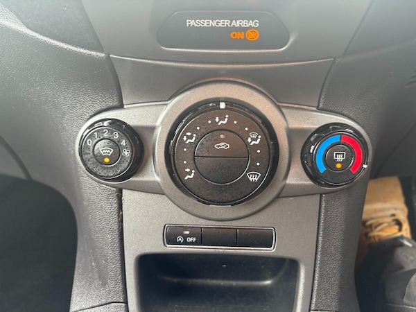 Used Ford Fiesta 2013 for sale - 76312701: Photo 20