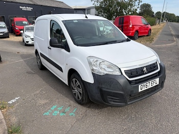 Used Peugeot Partner 2017 for sale - 79469731: Photo