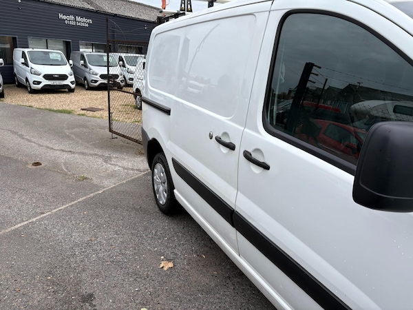 Used Peugeot Expert 2016 for sale - 76302989: Photo 2