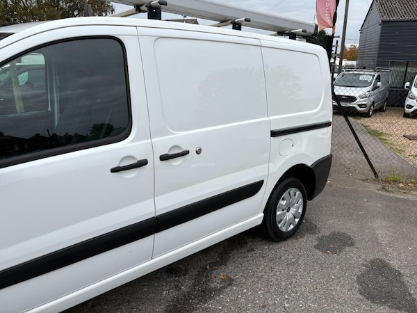 Used Peugeot Expert 2016 for sale - 76302989: Photo 8