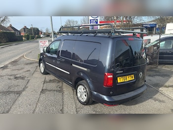 Used Volkswagen Caddy Maxi 2018 for sale - 77520012: Photo