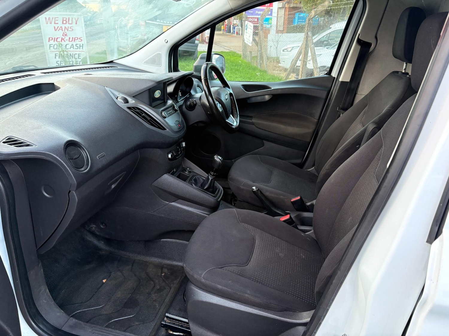 Used Ford Transit Courier 2018 for sale - 76519803: Photo 14