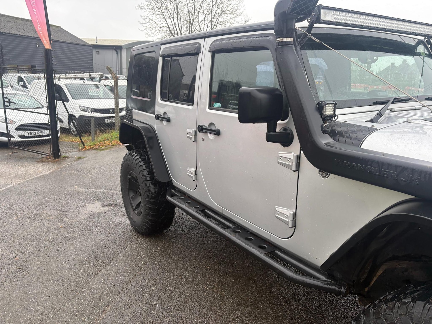 Used Jeep Wrangler 2021 for sale - 76665216: Photo 2