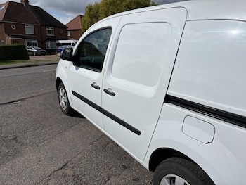 Used Nissan NV250 2020 for sale - 75683092: Photo
